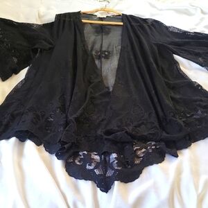 Me & U Woman's Chic Black Lace Kimono Cardigan, Size: XL